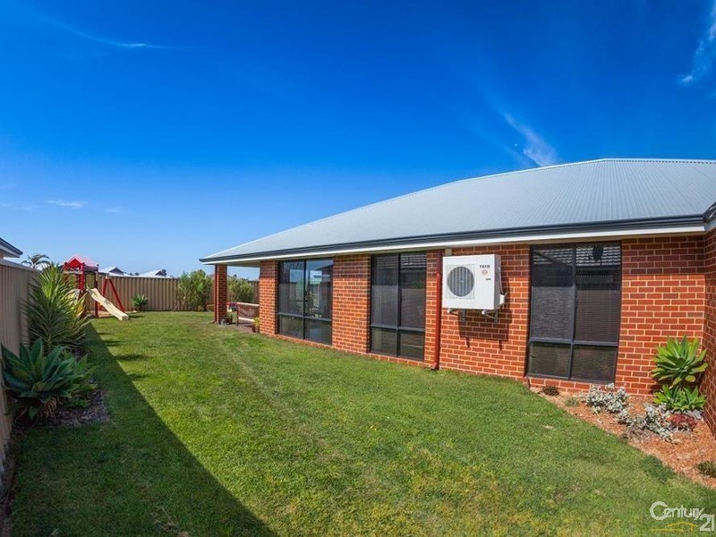 7 Sherwood Drive, Dalyellup WA 6230