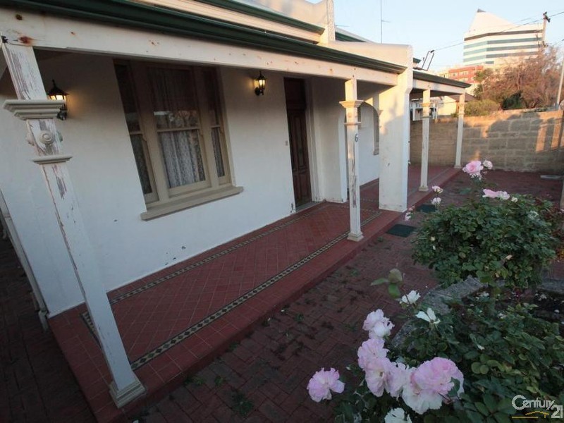 6 Symmons Street, Bunbury WA 6230