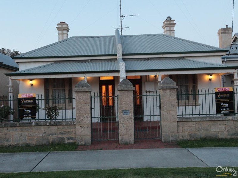 6 Symmons Street, Bunbury WA 6230