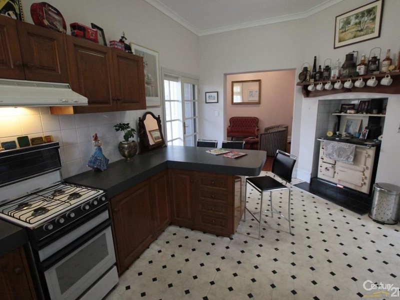 6 Symmons Street, Bunbury WA 6230