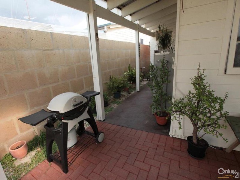 6 Symmons Street, Bunbury WA 6230