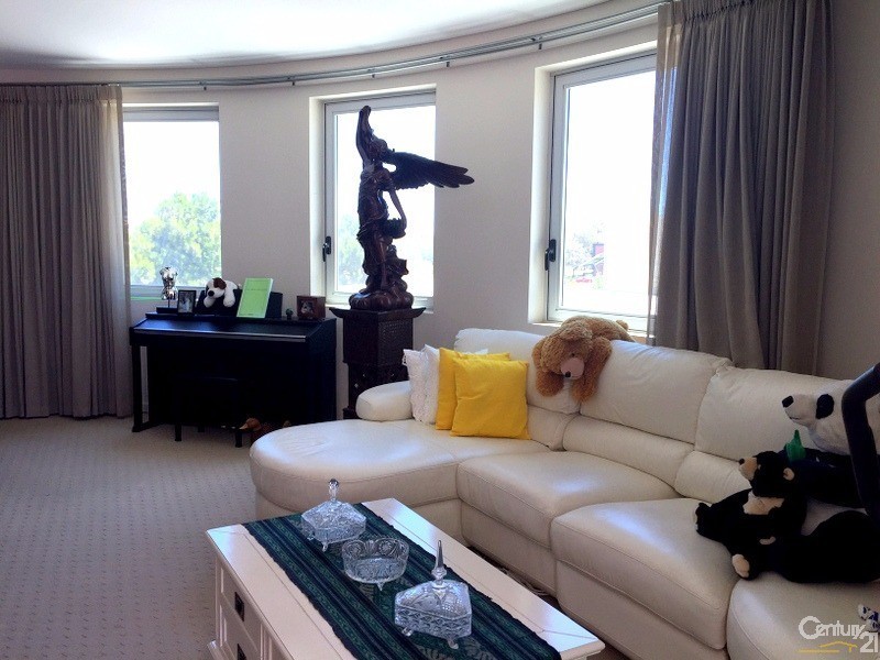 19/11 Casuarina Drive, Bunbury WA 6230