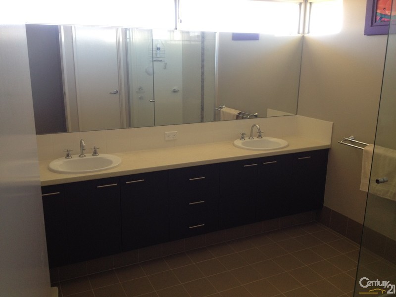 3 Friesian Way, Eaton WA 6232