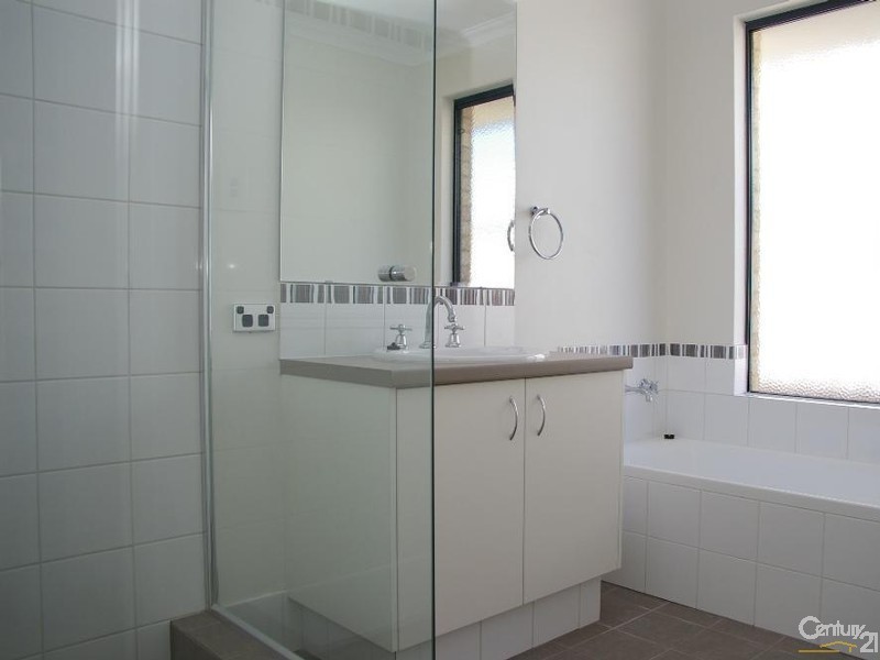 362 Parade Road, Dalyellup WA 6230