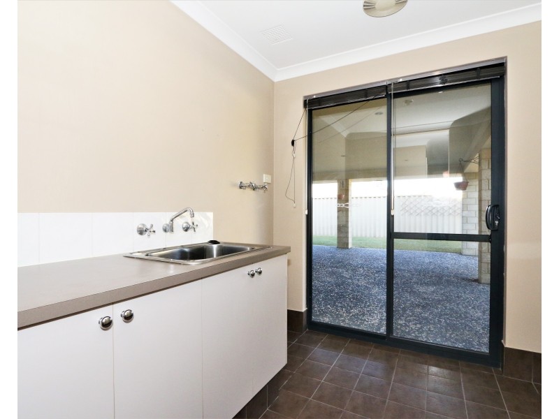 21 McMillan Drive, Dalyellup WA 6230