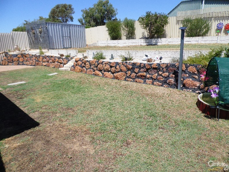 17 Sanford Way, Eaton WA 6232