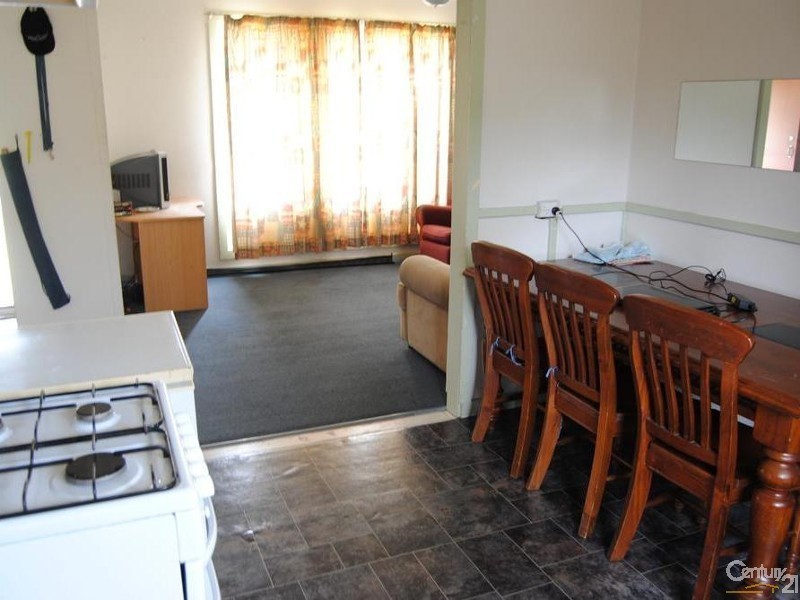7 Irwin St, Collie WA 6225