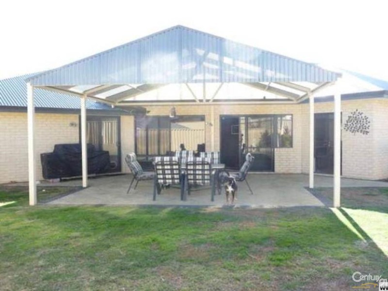 13 Tonkin Fairway, Dalyellup WA 6230
