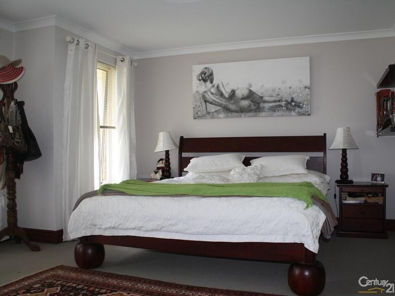 24 Maidmarian Street, Dalyellup WA 6230