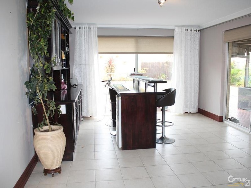 24 Maidmarian Street, Dalyellup WA 6230