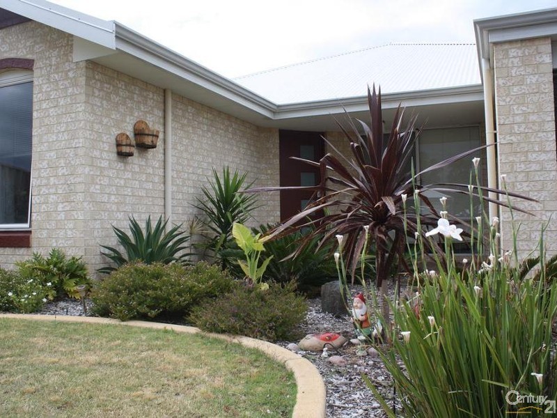 24 Maidmarian Street, Dalyellup WA 6230