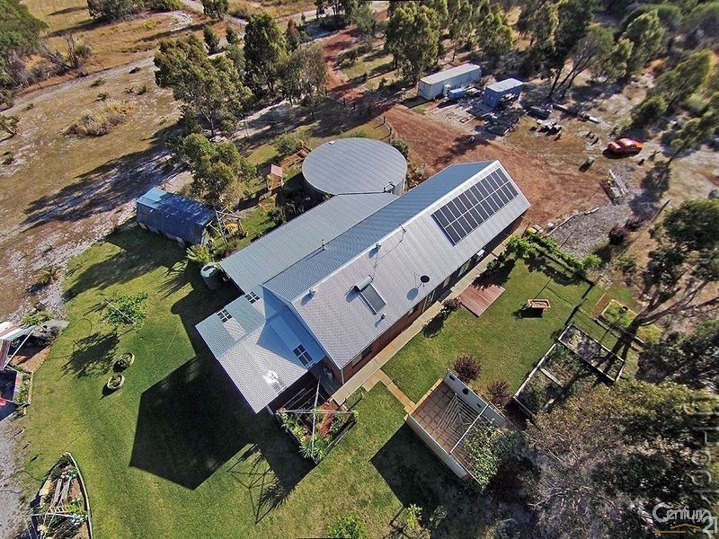 735 Southern Estuary Road, Lake Clifton WA 6215