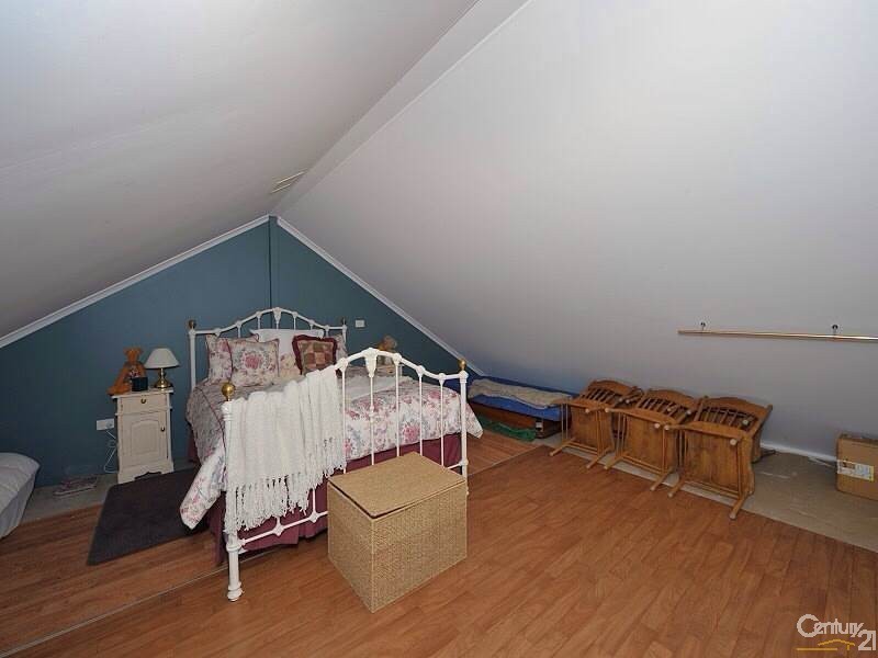 735 Southern Estuary Road, Lake Clifton WA 6215