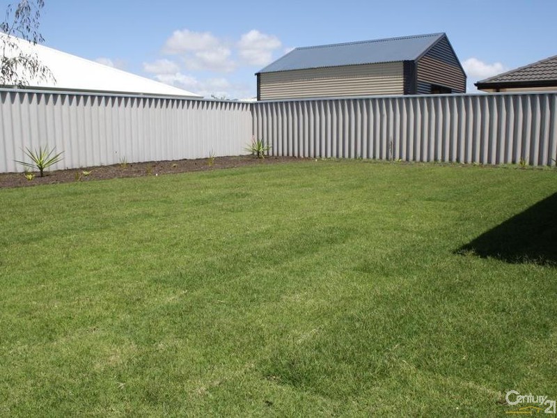 30 Graphite Turn, Dalyellup WA 6230