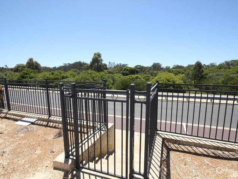 27 Castlereagh Vista, Millbridge WA 6232