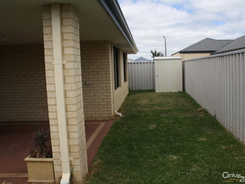 362 Parade Road, Dalyellup WA 6230