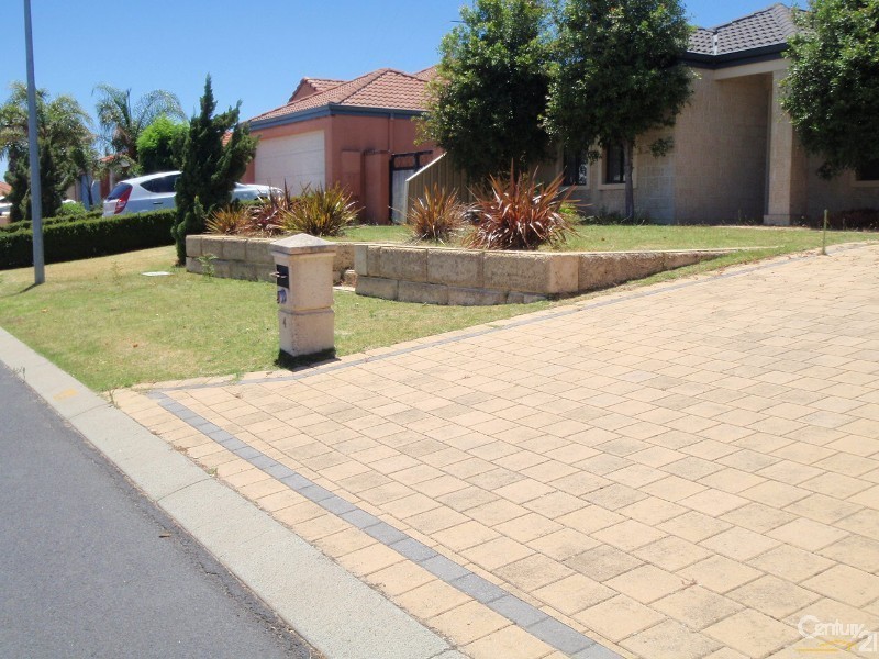 4 Limousin Turn, Eaton WA 6232