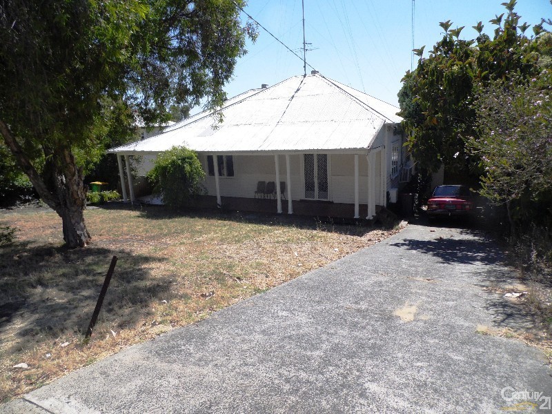 27 Tuart Street, Bunbury WA 6230