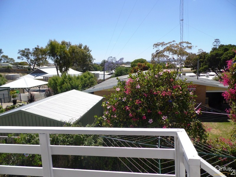 27 Tuart Street, Bunbury WA 6230