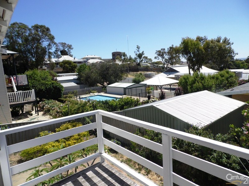 27 Tuart Street, Bunbury WA 6230