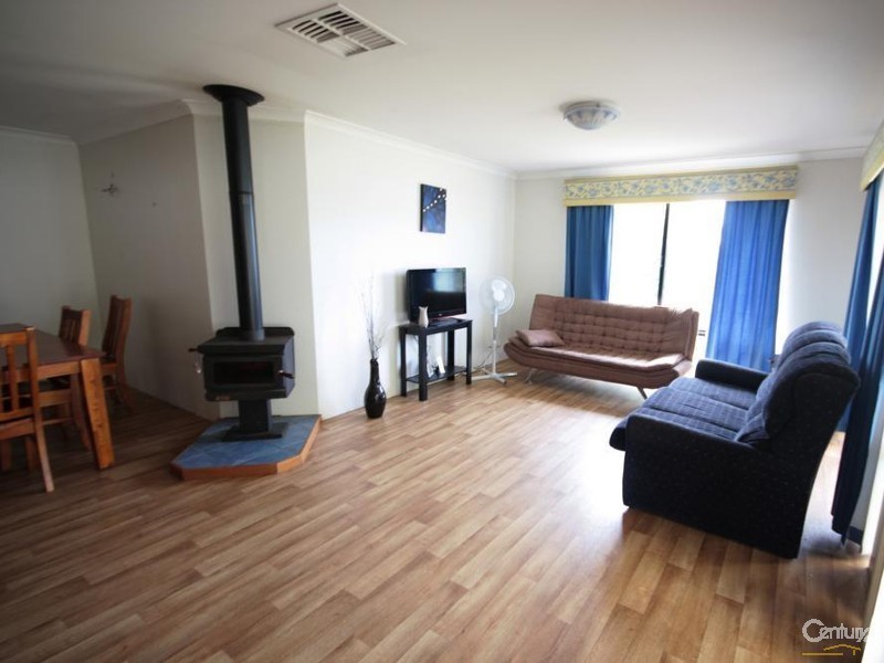 33 Burleigh Drive, Australind WA 6233