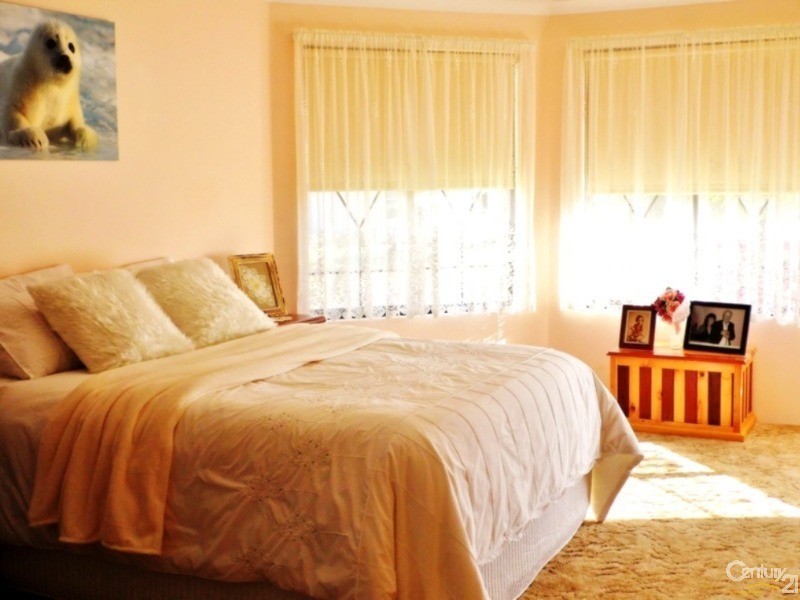 20 Chisholm Road, Dalyellup WA 6230