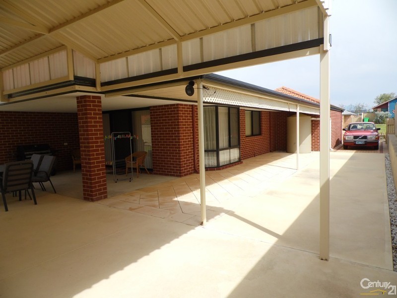 20 Chisholm Road, Dalyellup WA 6230