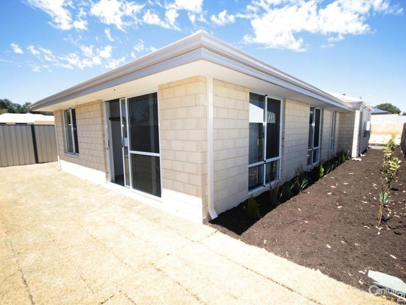 13 Coppin Place, Australind WA 6233