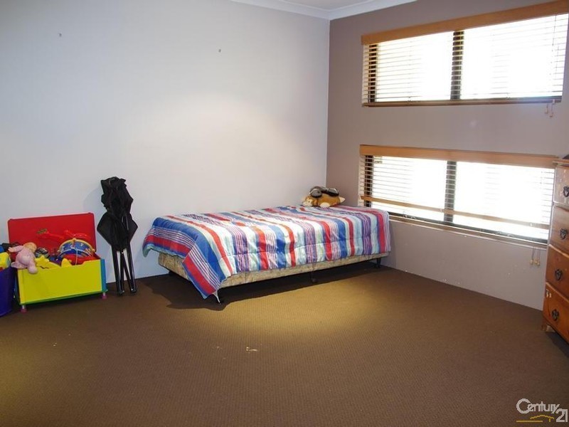 37 Walton Approach, Dalyellup WA 6230