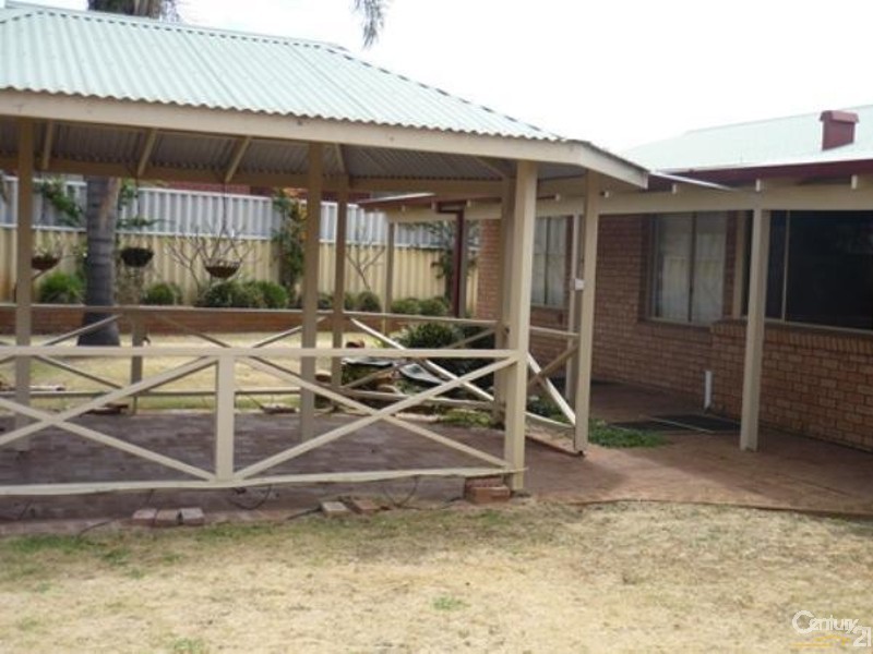 14 Brand Ave, Usher WA 6230