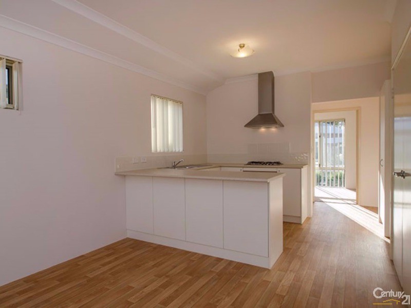 4/76 Blue Wren Drive, Eaton WA 6232