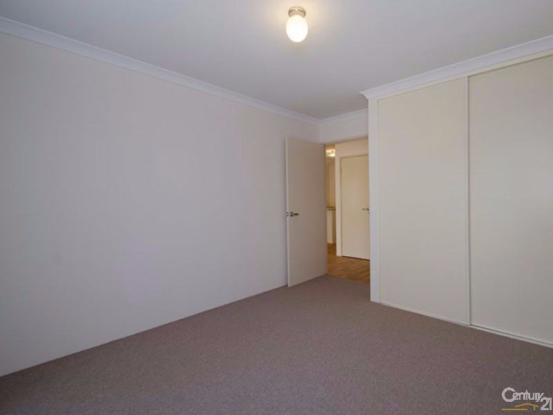 4/76 Blue Wren Drive, Eaton WA 6232