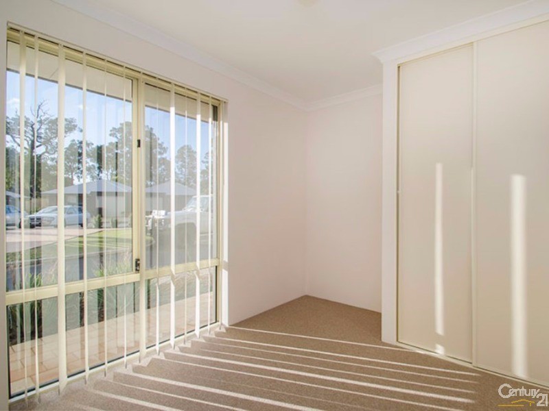 4/76 Blue Wren Drive, Eaton WA 6232