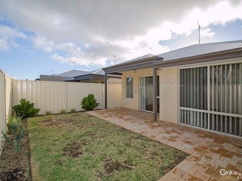 4/76 Blue Wren Drive, Eaton WA 6232