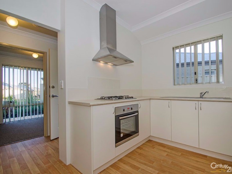 13/76 Blue Wren Drive, Eaton WA 6232