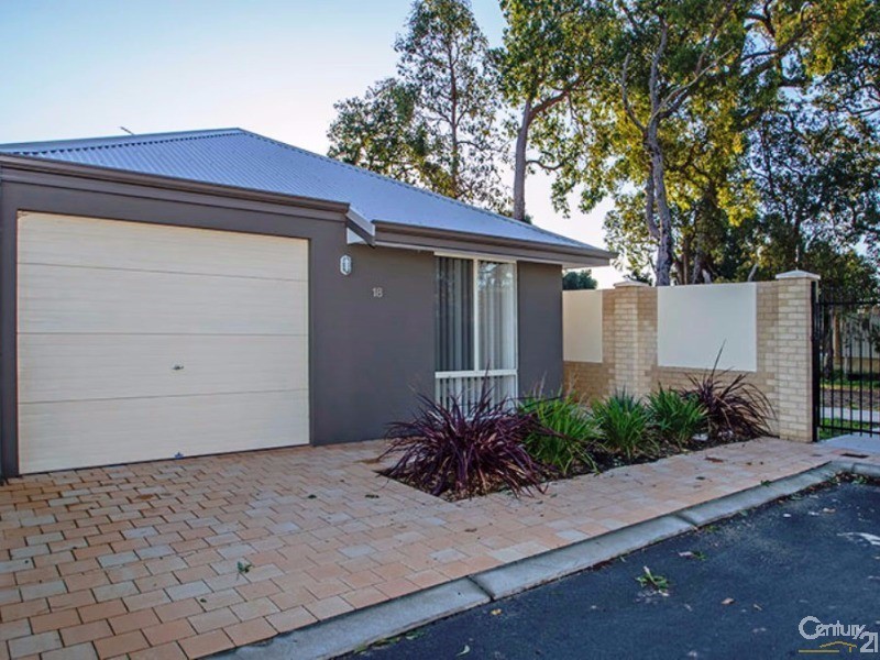 18/76 Blue Wren Drive, Eaton WA 6232