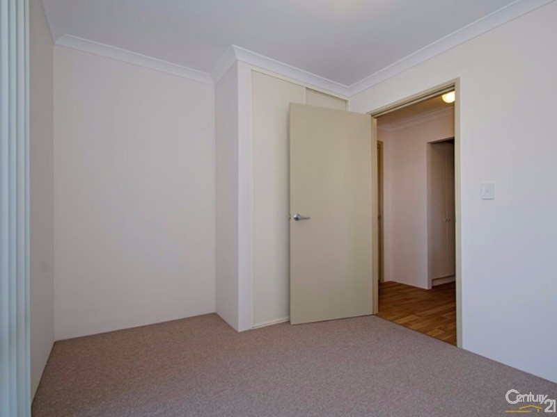 18/76 Blue Wren Drive, Eaton WA 6232