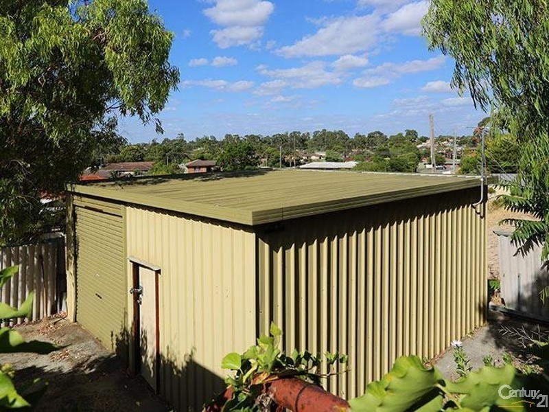 9 Nyabing Way, Withers WA 6230