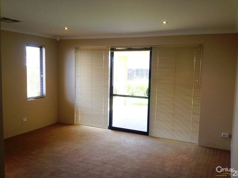 24 Sapphire Road, Dalyellup WA 6230