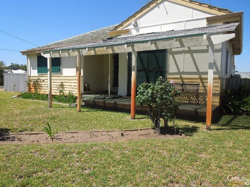 25 Gibbs Street, Carey Park WA 6230