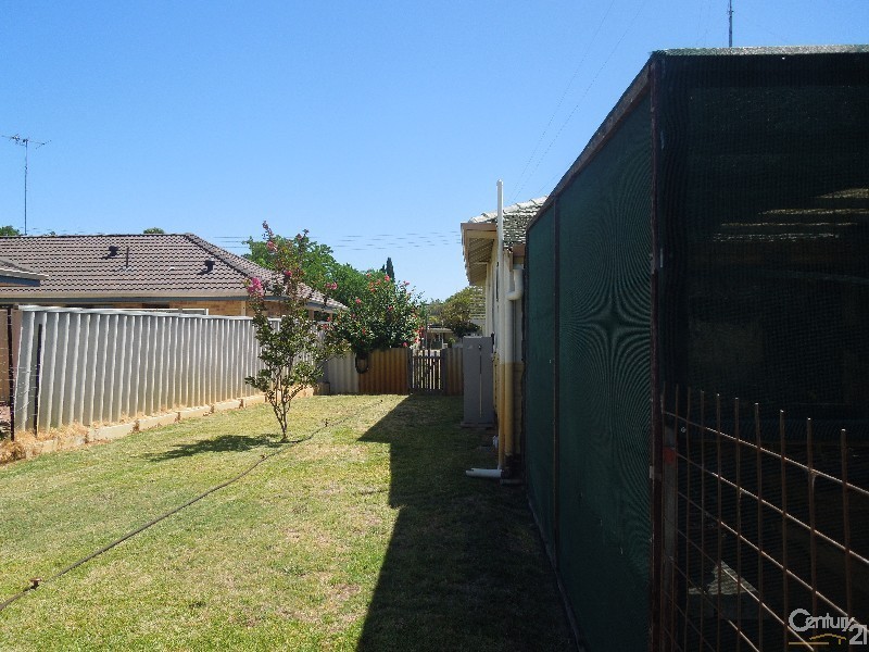 25 Gibbs Street, Carey Park WA 6230