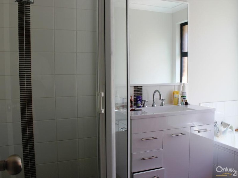 10b Frankel Street, Carey Park WA 6230