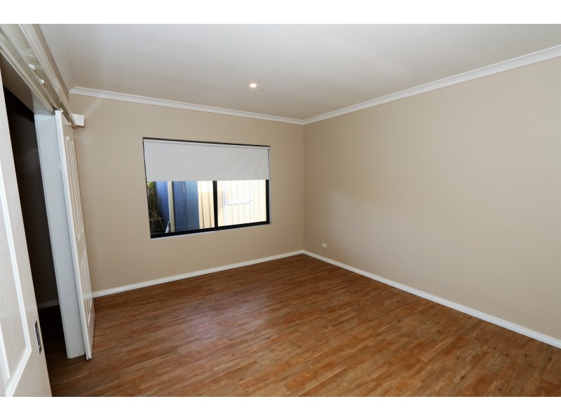 6C Sulphur Street, Withers WA 6230