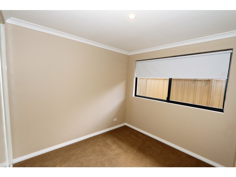 6C Sulphur Street, Withers WA 6230