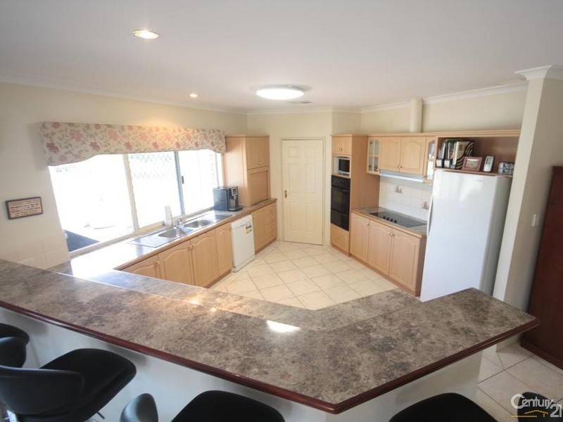 7 Troon Court, Bunbury WA 6230