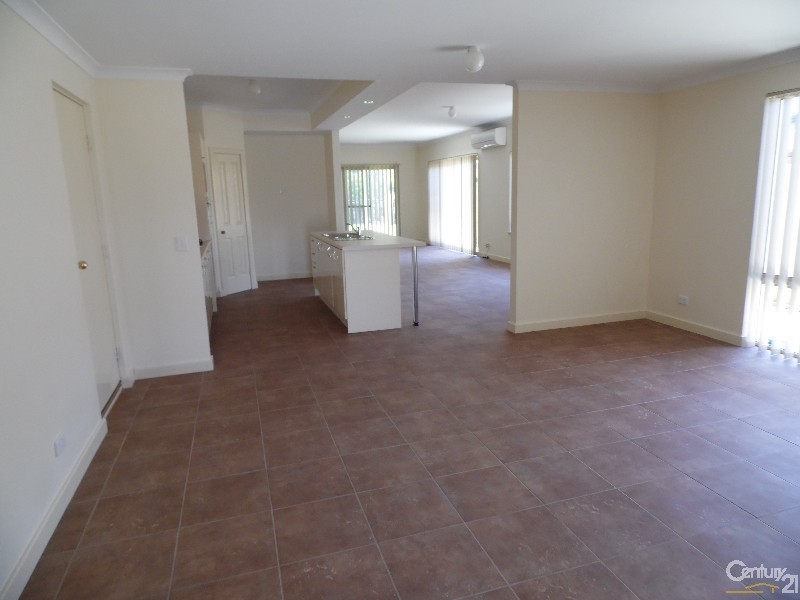 81 Maidment Parade, Dalyellup WA 6230