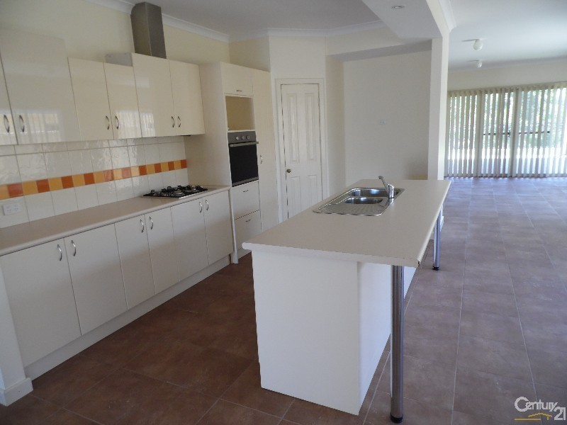81 Maidment Parade, Dalyellup WA 6230