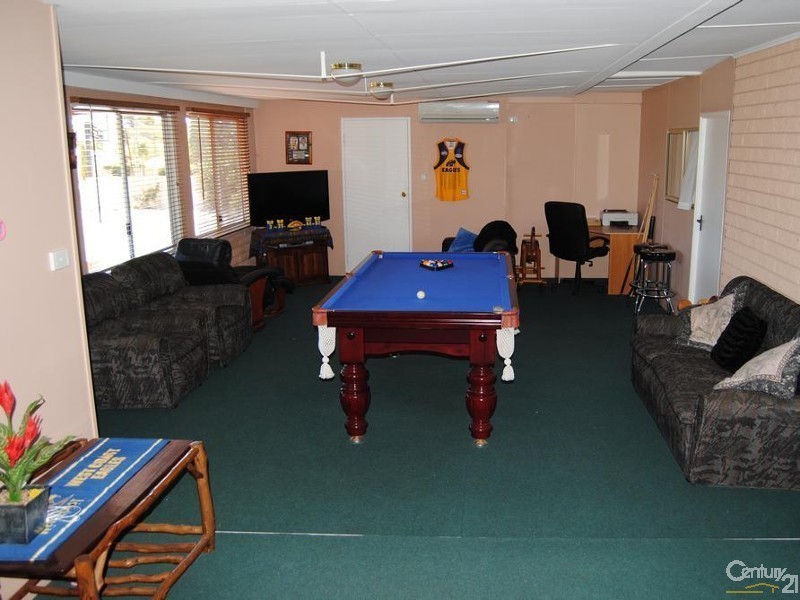 6 Dawe St, Australind WA 6233
