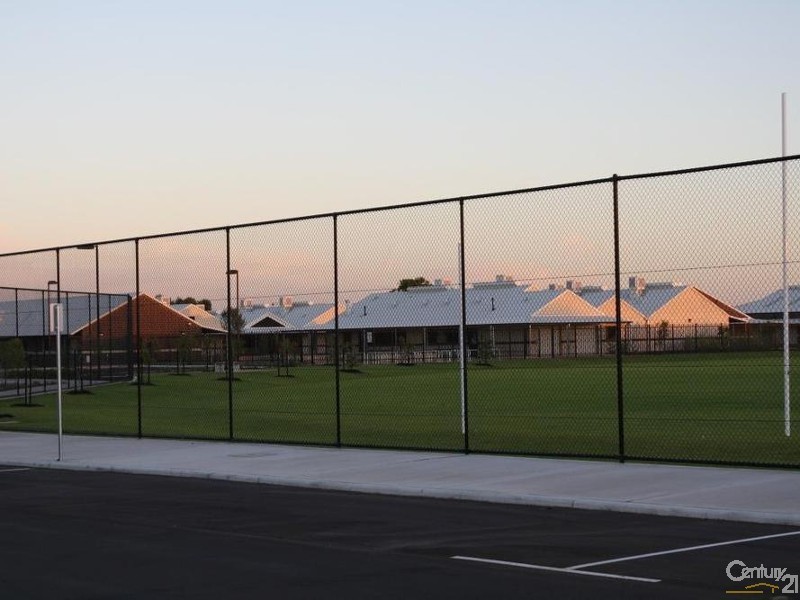 14 Emerald Way, Australind WA 6233