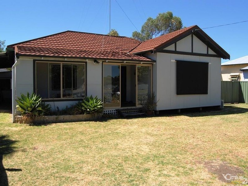 6 Ash Avenue, Harvey WA 6220